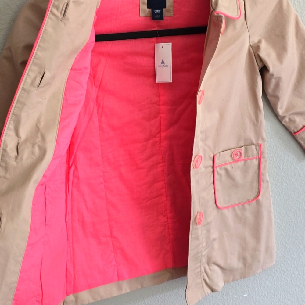 Gap Kids Beige Trench Coat with Pink Trim Size 4T 🌟NWT🌟 - Picture 5 of 6